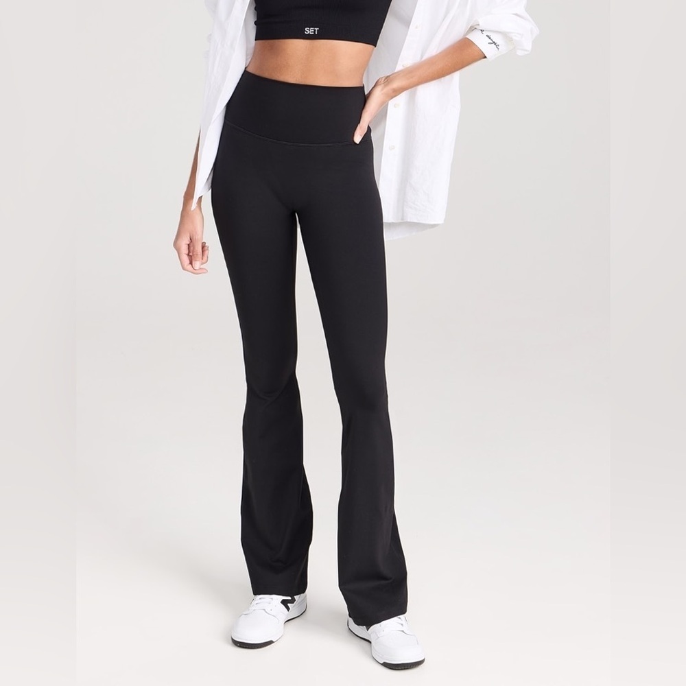 SET ACTIVE Sportbody Flare Legging - Black Small - Picture 1 of 6